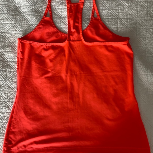 Workout Tank - Picture 4 of 4